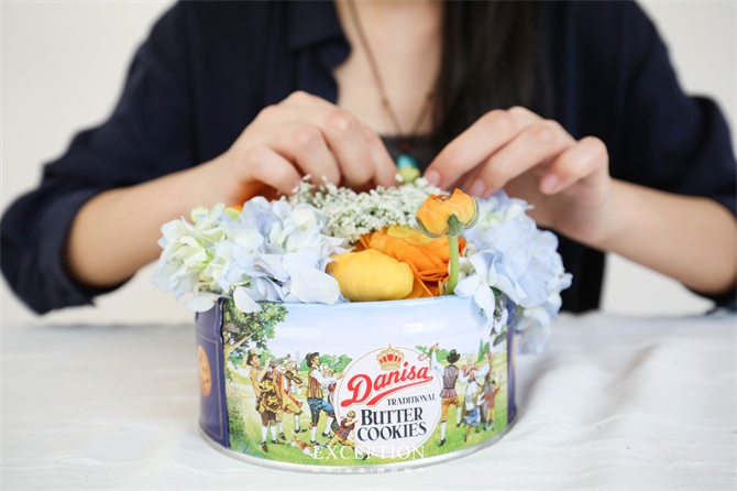 【幾分鐘.軟裝課堂】她用3分鐘搞定一個浪漫花球，就憑這些？-別墅設(shè)計,軟裝設(shè)計,室內(nèi)設(shè)計,豪宅設(shè)計,深圳例外軟裝設(shè)計公司