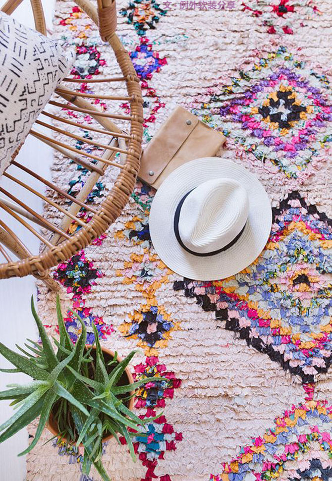 家里裝修太簡單不夠時尚？一張地毯全搞定！-別墅設(shè)計,軟裝設(shè)計,室內(nèi)設(shè)計,豪宅設(shè)計,深圳例外軟裝設(shè)計公司