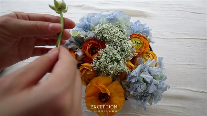 【幾分鐘.軟裝課堂】她用3分鐘搞定一個浪漫花球，就憑這些？-別墅設(shè)計,軟裝設(shè)計,室內(nèi)設(shè)計,豪宅設(shè)計,深圳例外軟裝設(shè)計公司