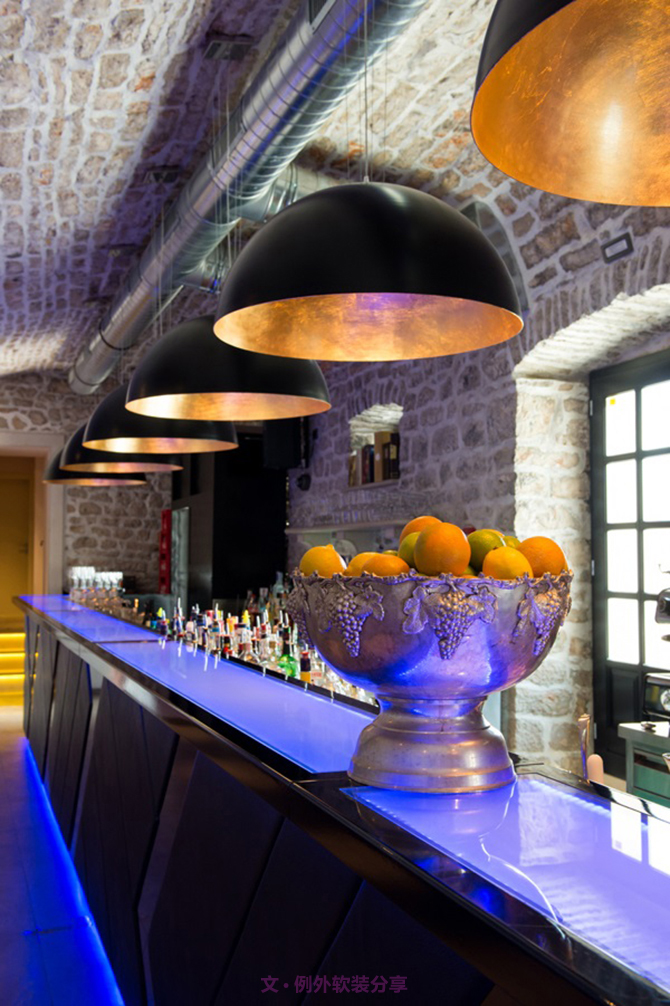 【軟裝設計】在YOLO酒吧的雙重感受-別墅設計_軟裝設計_室內(nèi)設計_豪宅設計-深圳例外軟裝設計公司